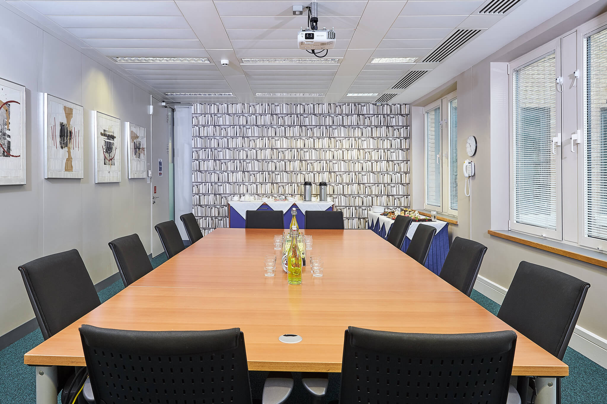 meeting rooms for agm milton keynes