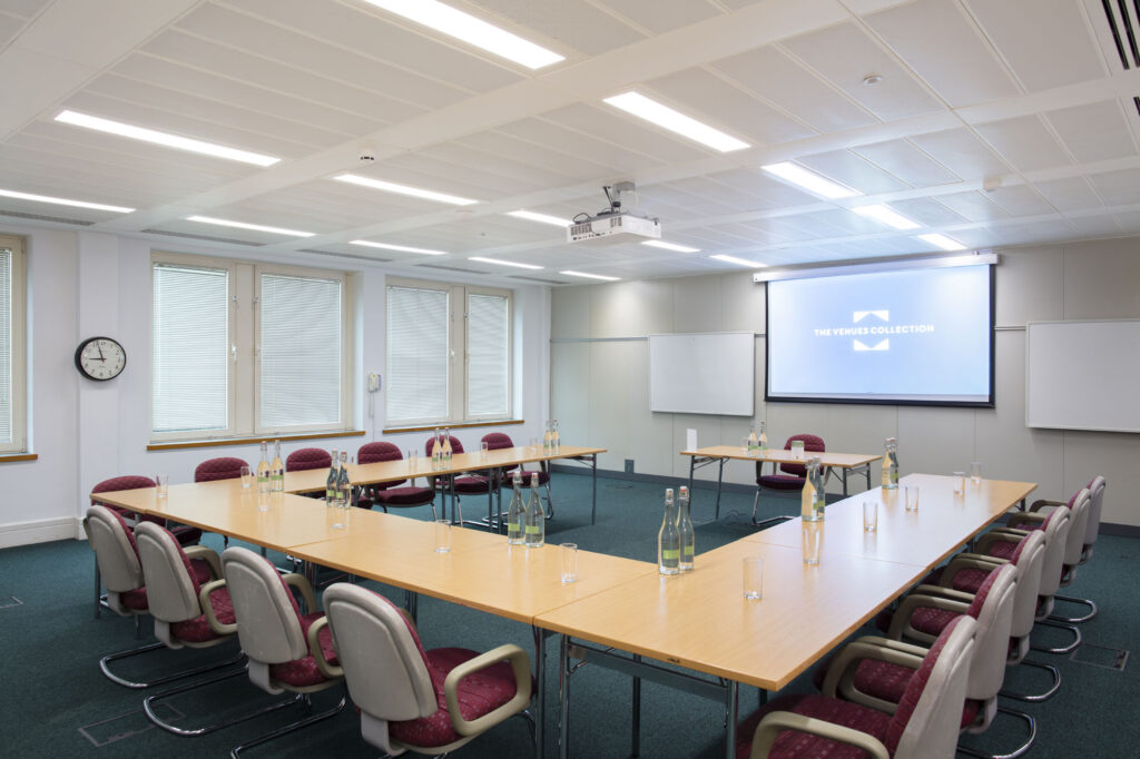 Hybrid Meeting Space